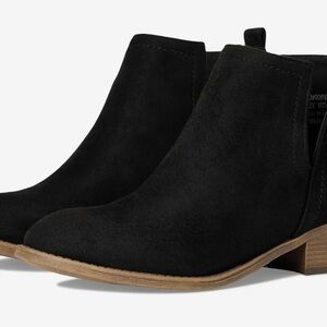 Black Women's Suede Ankle Booties